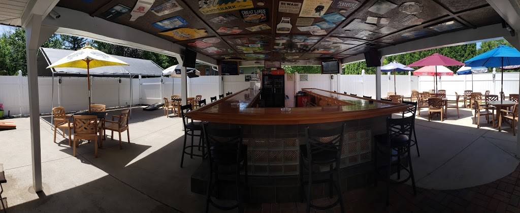 The 528 Tavern | restaurant | 111 N Lake St, Madison, OH 44057, USA | 4404286678 OR +1 440-428-6678