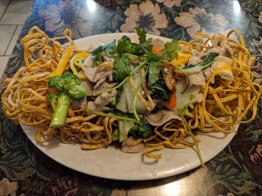 Que Huong Restaurant | restaurant | 30820 John R Rd, Madison Heights, MI 48071, USA | 2485880998 OR +1 248-588-0998