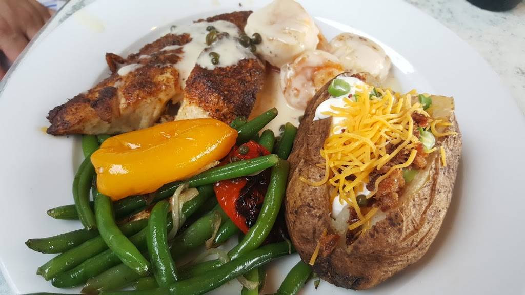 The Sandbar Restaurant | restaurant | 100 Spring Ave, Anna Maria, FL 34216, USA | 9417780444 OR +1 941-778-0444