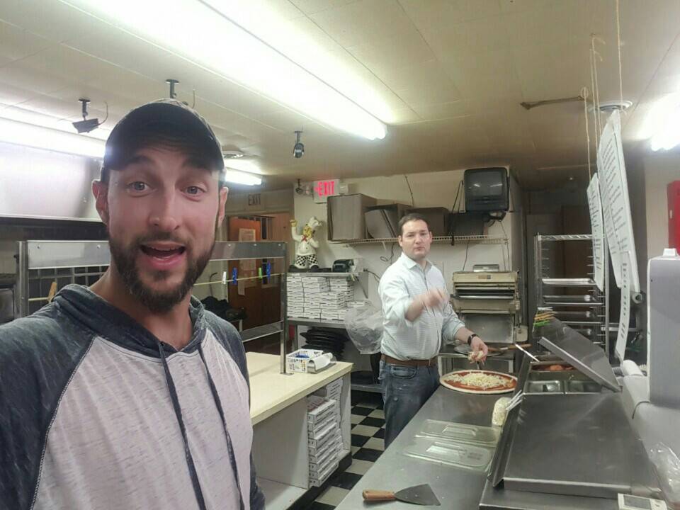 Rolling Dough Pizzeria | restaurant | 7 W Walnut St, Marengo, OH 43334, USA | 4192533006 OR +1 419-253-3006