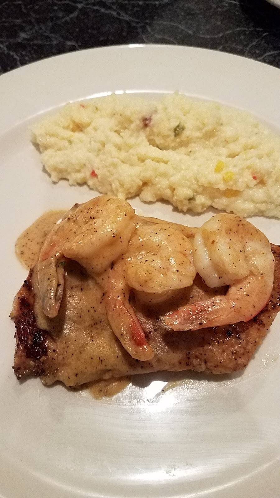 City Limits Seafood & Steaks | restaurant | 392 Main St, Philadelphia, MS 39350, USA | 6013892333 OR +1 601-389-2333