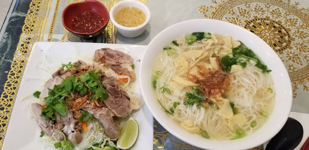 Pho on 44th | restaurant | 19505 44th Ave W L, Lynnwood, WA 98036, USA | 4256976593 OR +1 425-697-6593