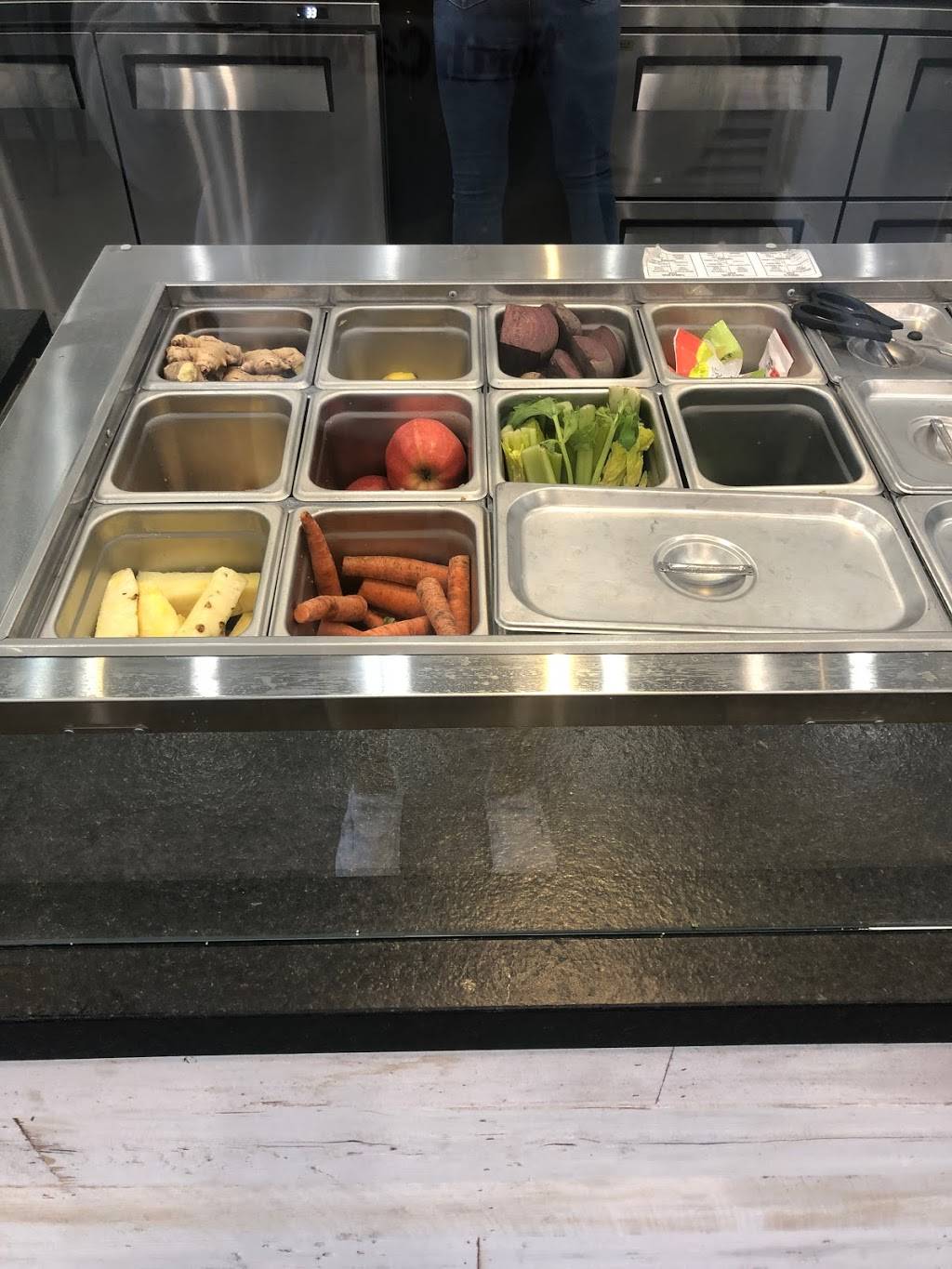 Clean Juice | restaurant | 1875 S Bascom Ave Suite 516B, Campbell, CA 95008, USA | 4086751282 OR +1 408-675-1282