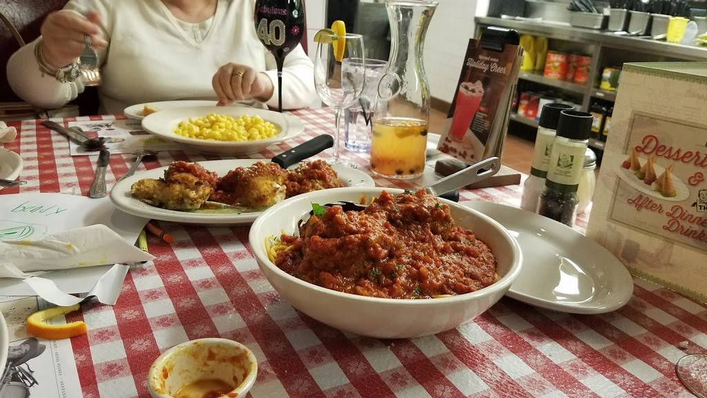 Buca di Beppo Italian Restaurant | restaurant | 6600 Robinson Centre Dr, Pittsburgh, PA 15205, USA | 4127888444 OR +1 412-788-8444