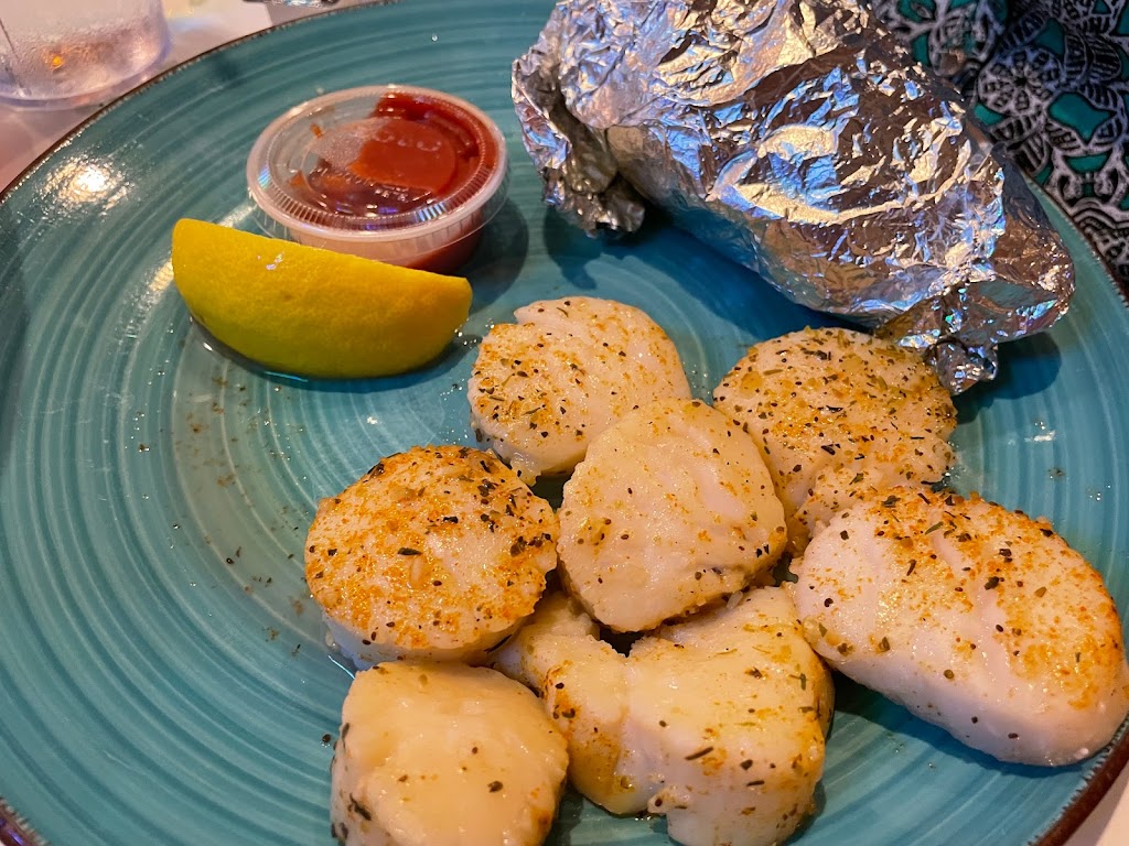 Mad Crabber Restaurant | restaurant | 40606 North Carolina Hwy 12, Avon, NC 27915, USA | 2529955959 OR +1 252-995-5959