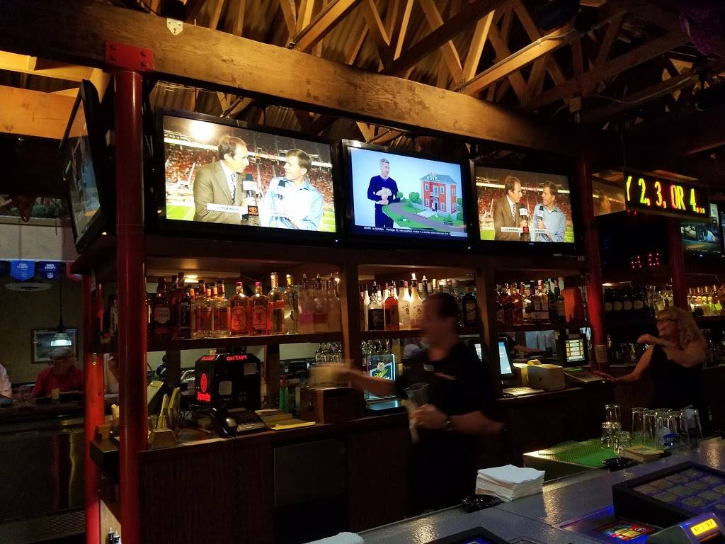 Charlies Down Under | restaurant | 1950 N Buffalo Dr, Las Vegas, NV 89128, USA | 7028045172 OR +1 702-804-5172