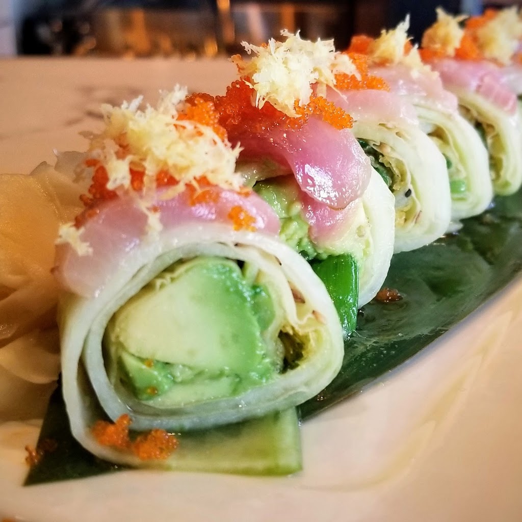 Ayu Sushi & Noodles | restaurant | 5965 Village Way suite 108, San Diego, CA 92130, USA | 8583569519 OR +1 858-356-9519