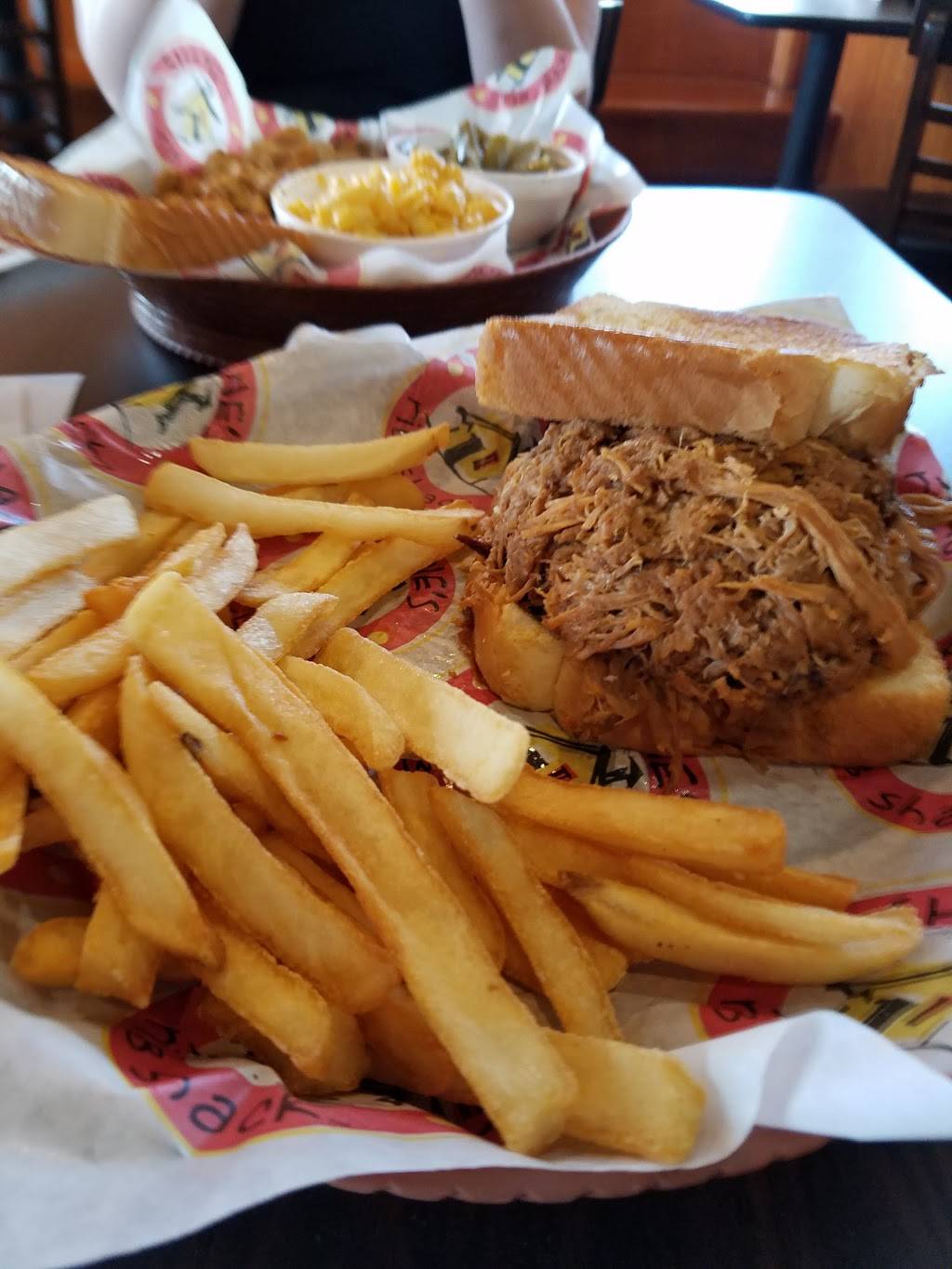 Shanes Rib Shack | restaurant | 1150 Carl D. Silver Parkway, Fredericksburg, VA 22401, USA | 5407854234 OR +1 540-785-4234