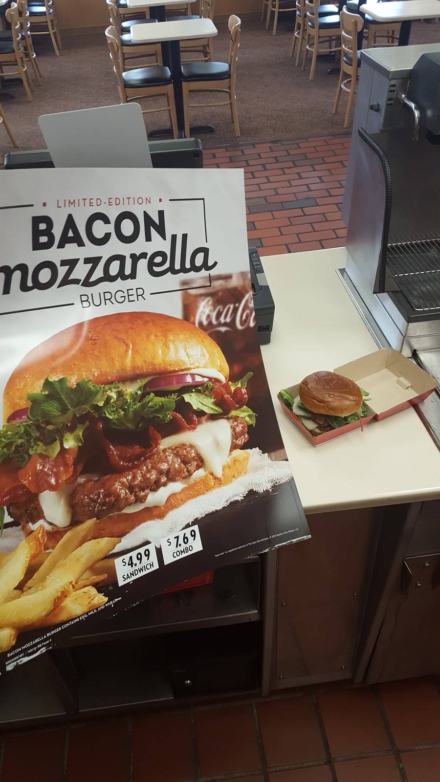 Wendys | restaurant | 28 Airport Square, North Wales, PA 19454, USA | 2153629559 OR +1 215-362-9559