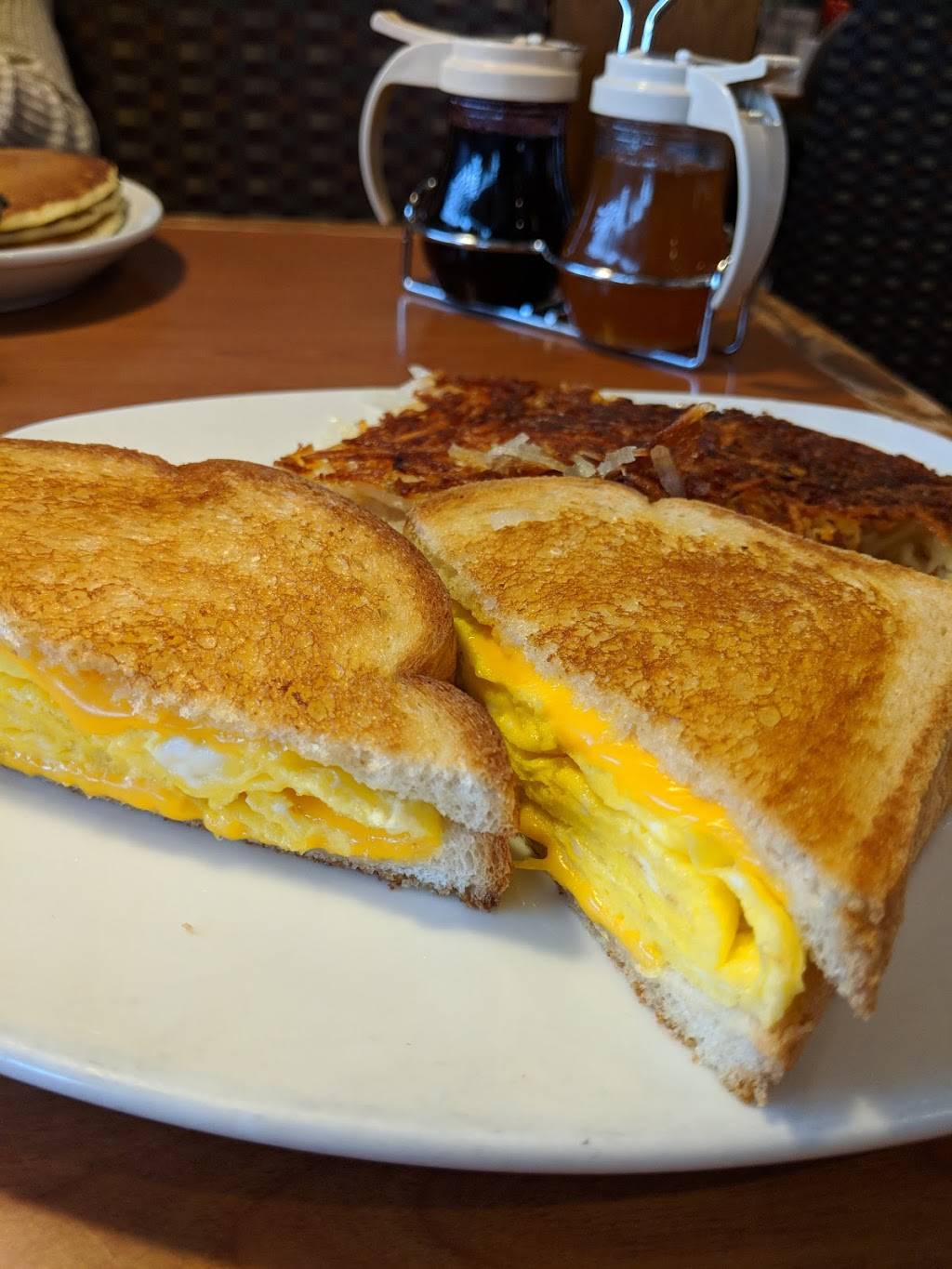 Perkins Restaurant & Bakery | restaurant | 1409 Hylan Blvd, Staten Island, NY 10305, USA | 7189799180 OR +1 718-979-9180