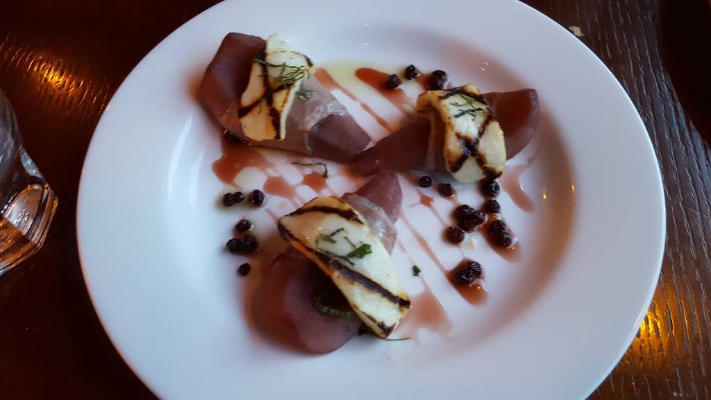 Eastside Social | restaurant | 1008 Queen St E, Toronto, ON M4M 1K1, Canada | 4164615663 OR +1 416-461-5663