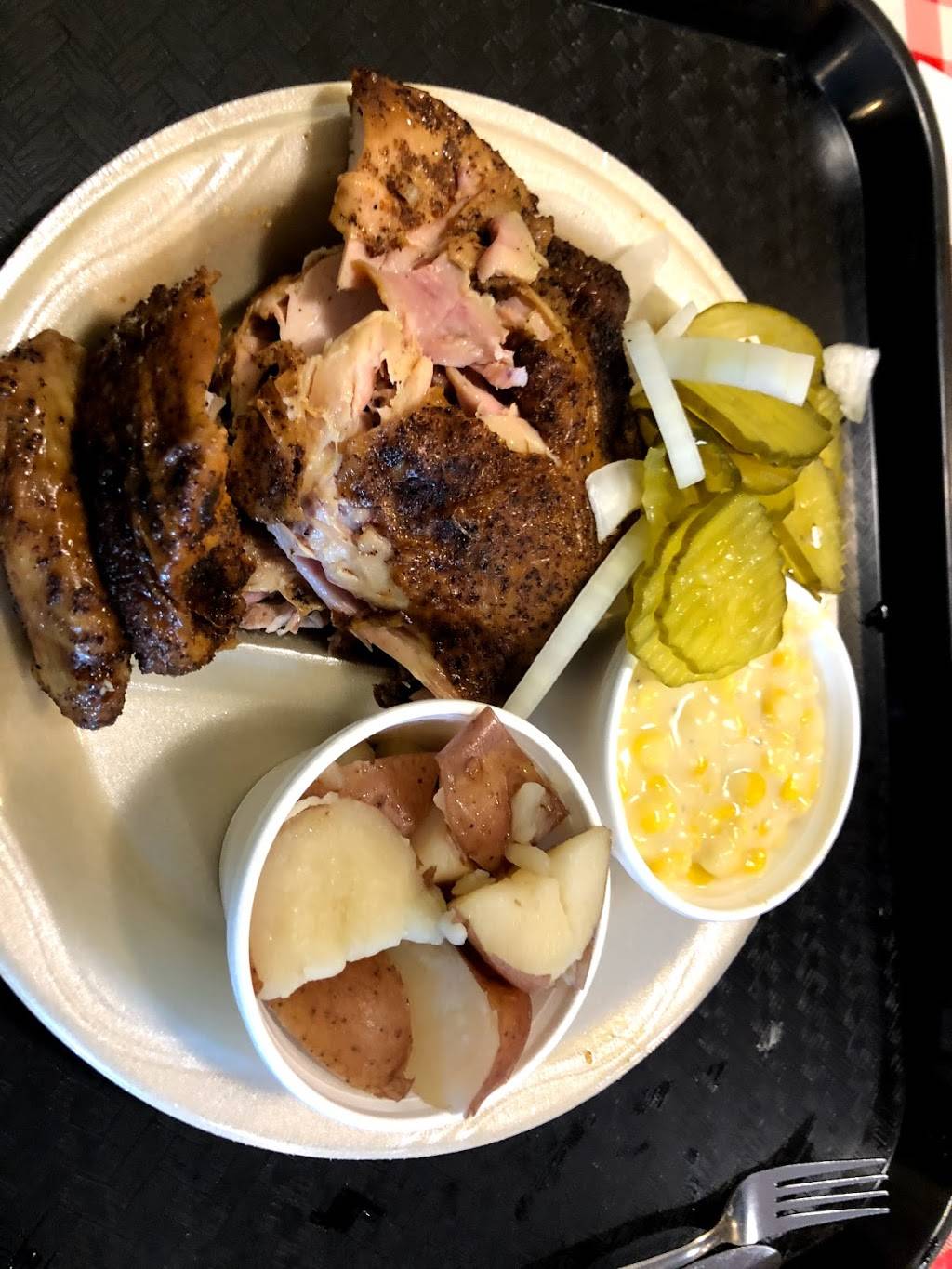 Smokey Mos BBQ | restaurant | 1685 River Rd, Boerne, TX 78006, USA | 8303312633 OR +1 830-331-2633