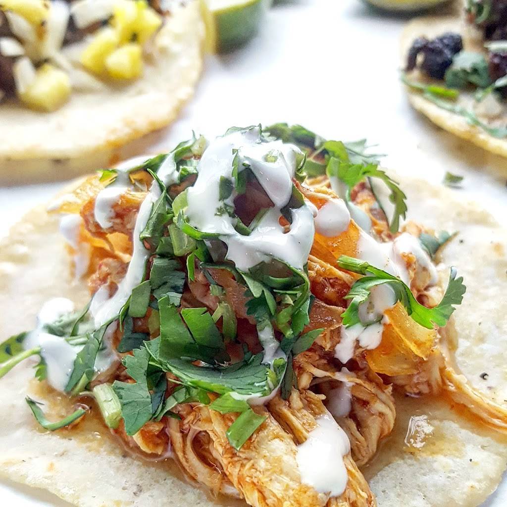 Holy Taco | restaurant | 953 W. Webster Ave., Chicago, IL 60614, USA | 7738570844 OR +1 773-857-0844