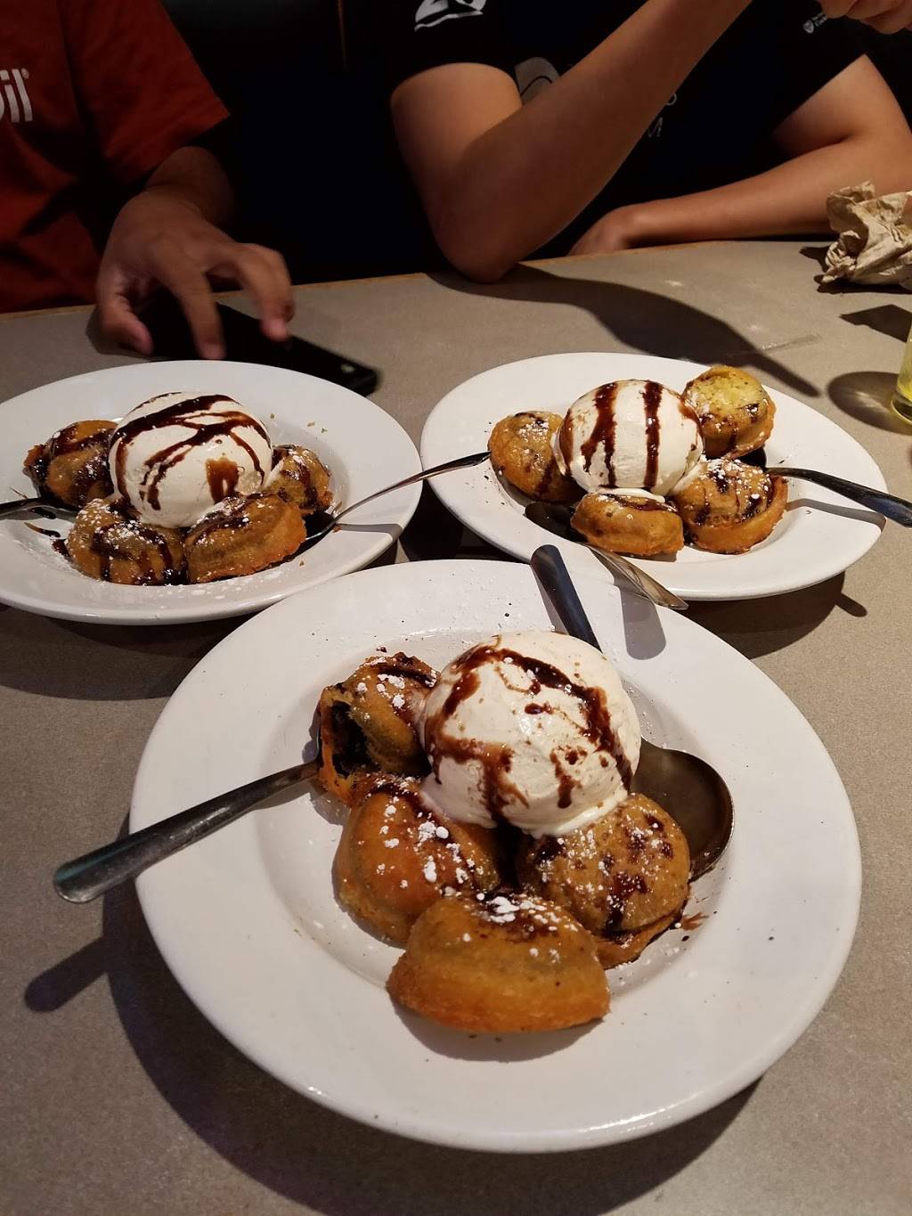 Pluckers Wing Bar | restaurant | 2222 Rio Grande St Ste D116, Austin, TX 78705, USA | 5124699464 OR +1 512-469-9464