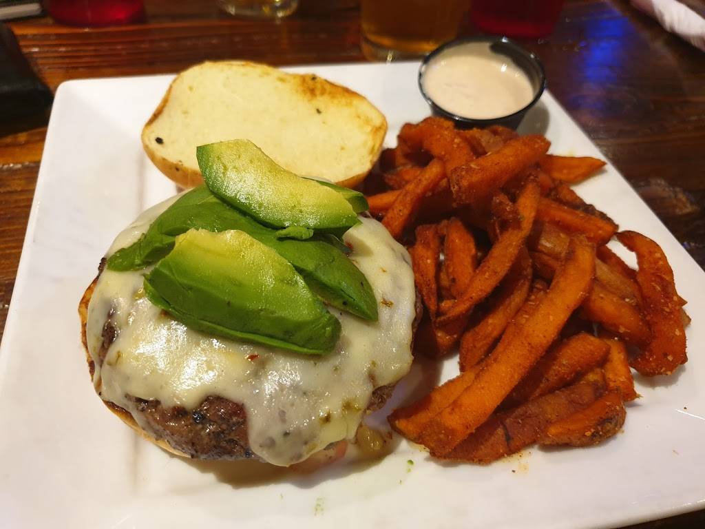 Auburn Draft House | restaurant | 161 E Magnolia Ave, Auburn, AL 36830, USA | 3345212739 OR +1 334-521-2739