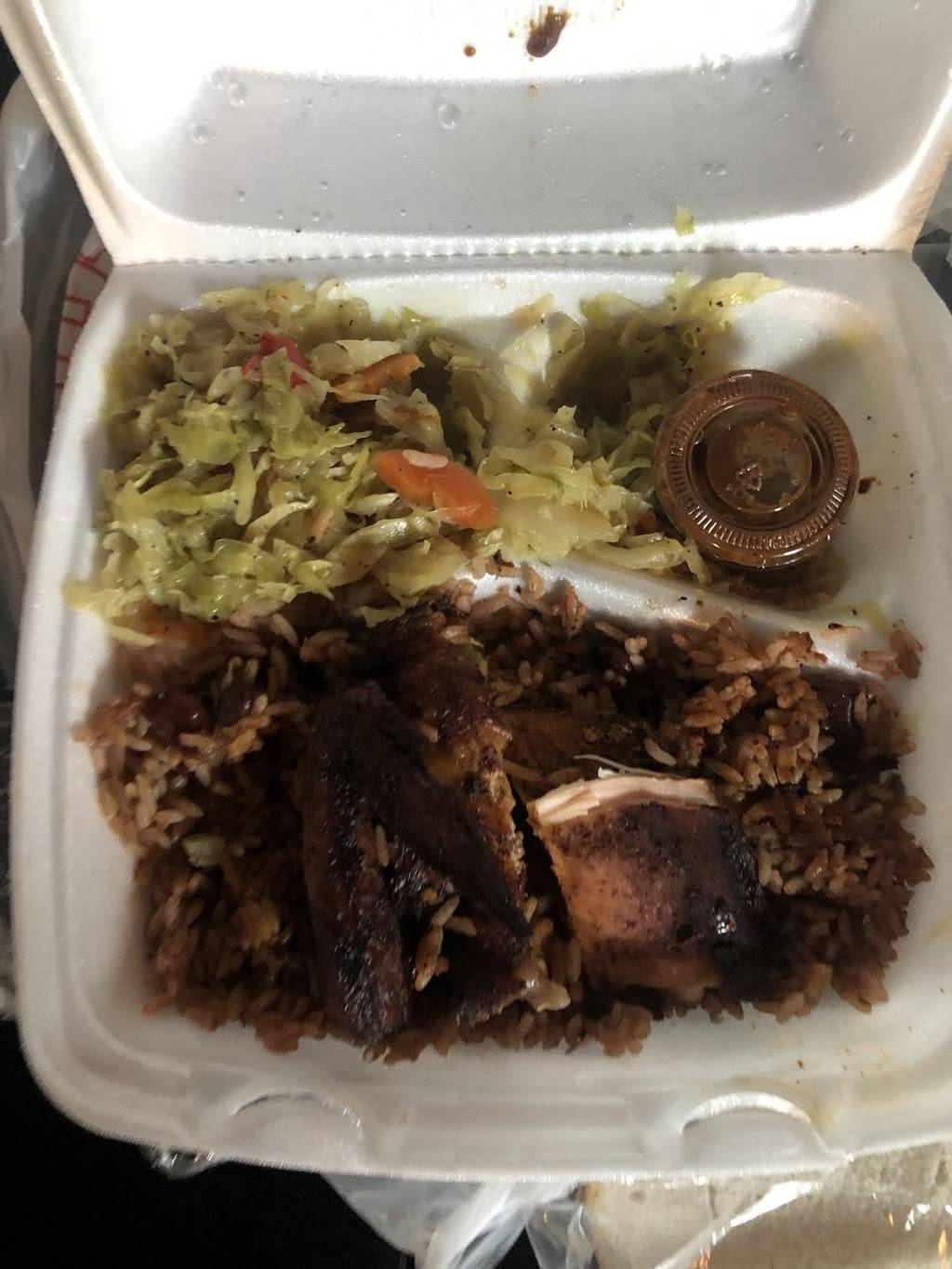 Royal Caribbean Jerk | restaurant | 2134 E 71st St, Chicago, IL 60649, USA | 7733636855 OR +1 773-363-6855