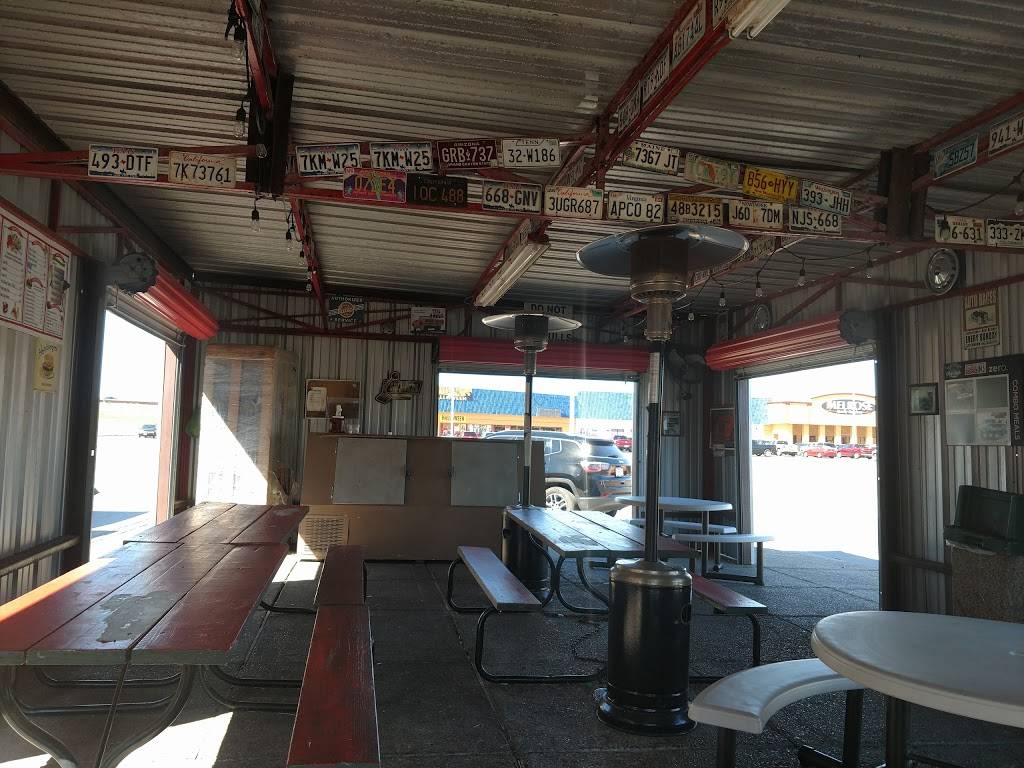 Vicks Famous Hamburgers | restaurant | 4989 Ayers St, Corpus Christi, TX 78415, USA | 3618519099 OR +1 361-851-9099