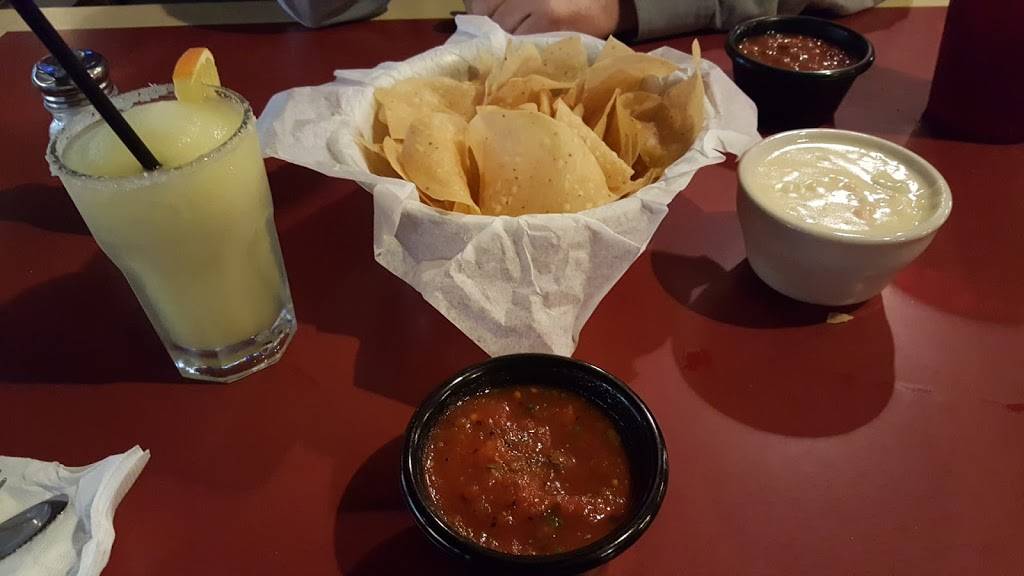 Dos Chiles Grandes Cafe | cafe | 1001 W Wise St, Bowie, TX 76230, USA | 9408724909 OR +1 940-872-4909