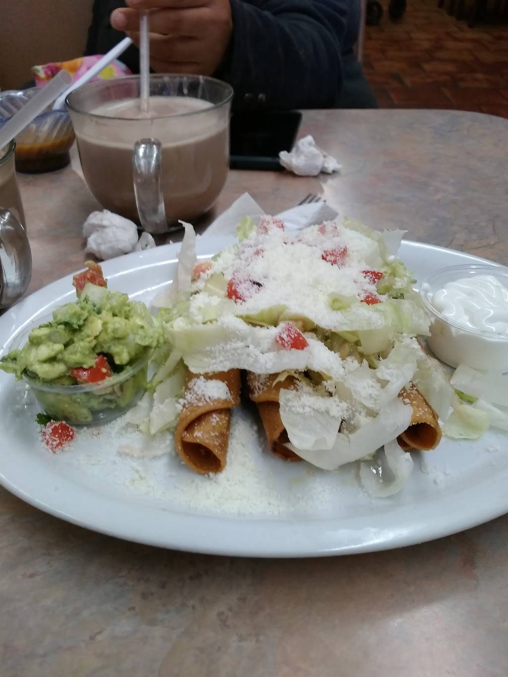 DAngelos Mexican Restaurant | restaurant | 353 Main St, Watsonville, CA 95076, USA | 8317281611 OR +1 831-728-1611