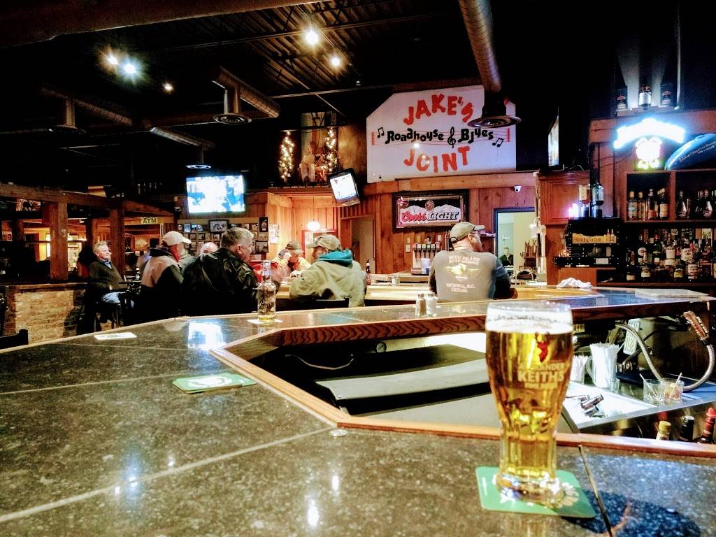 Jakes Roadhouse & Blues Joint | restaurant | 2300 Huron Church Rd, Windsor, ON N9E 3S6, Canada | 5199691415 OR +1 519-969-1415