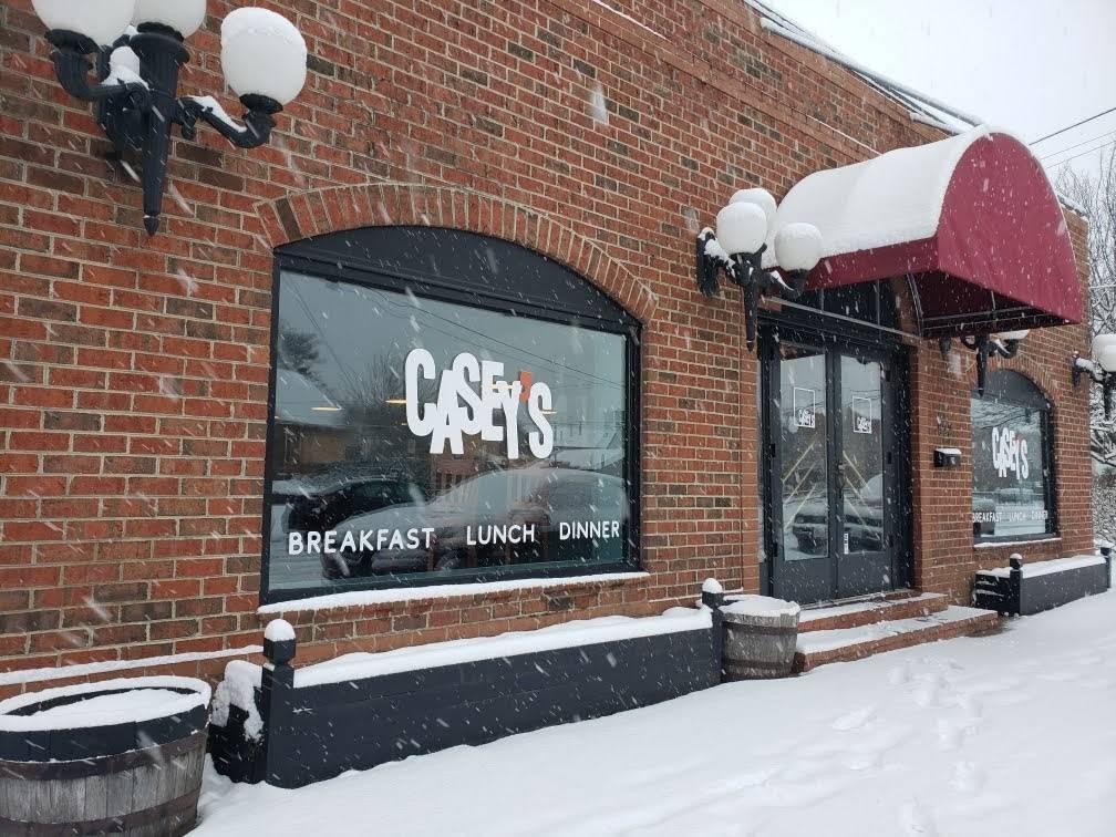 Caseys Restaurant | restaurant | 622 Kenmore Ave, Fredericksburg, VA 22401, USA | 5403774024 OR +1 540-377-4024