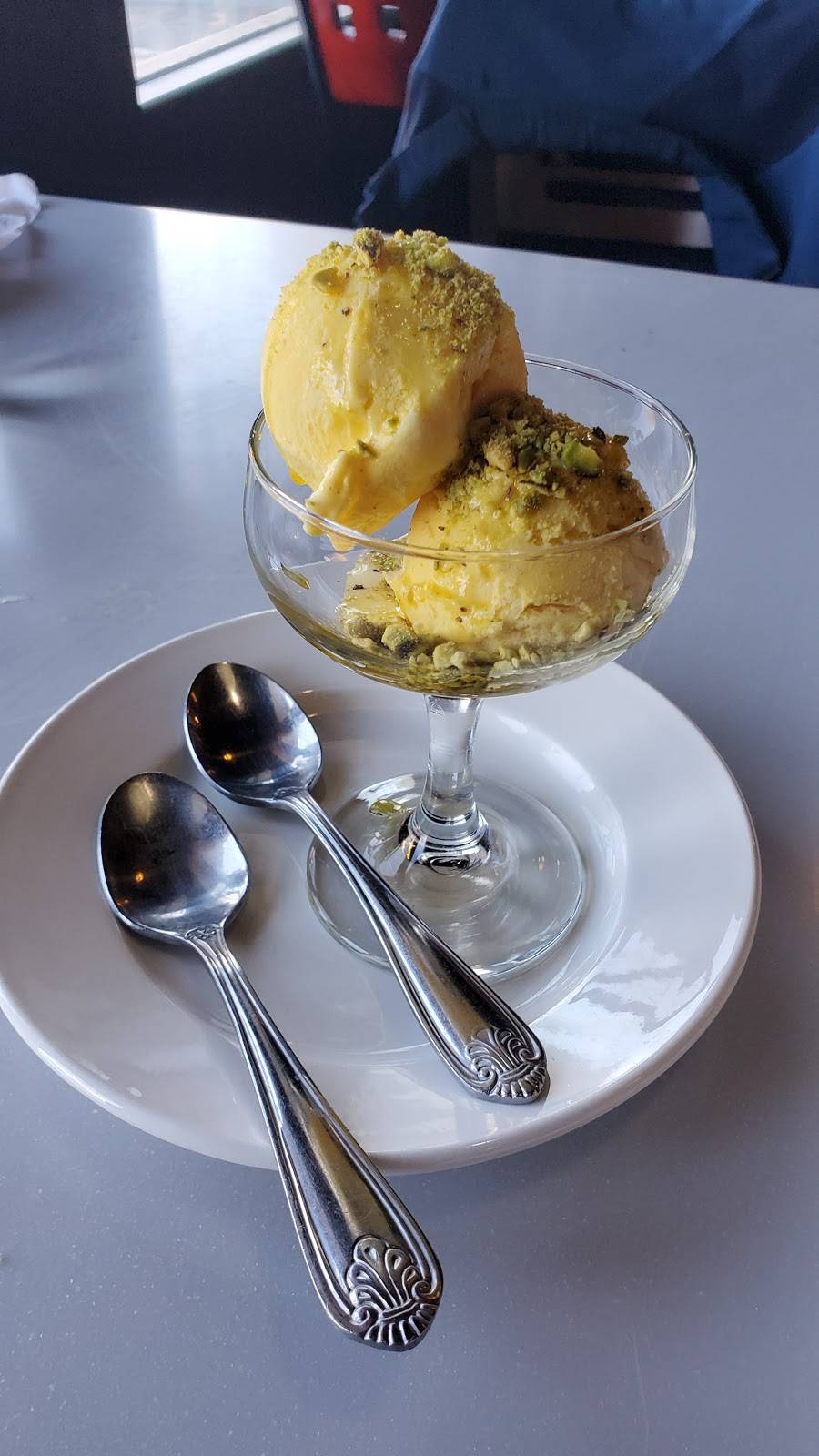 Sumac Cafe | restaurant | 2578 Bengal Blvd, Cottonwood Heights, UT 84121, USA | 8017334444 OR +1 801-733-4444