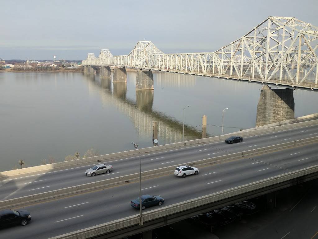 KFC Yum! Center | restaurant | 1 Arena Plaza, Louisville, KY 40202, USA | 5026909000 OR +1 502-690-9000