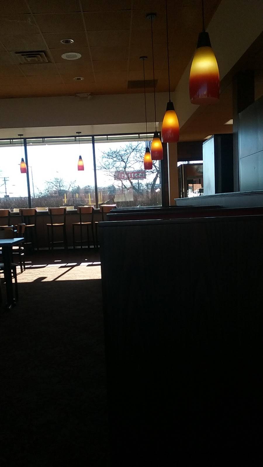 Papa Ginos | restaurant | 35 Commercial Street, Leominster, MA 01453, USA | 9785374430 OR +1 978-537-4430