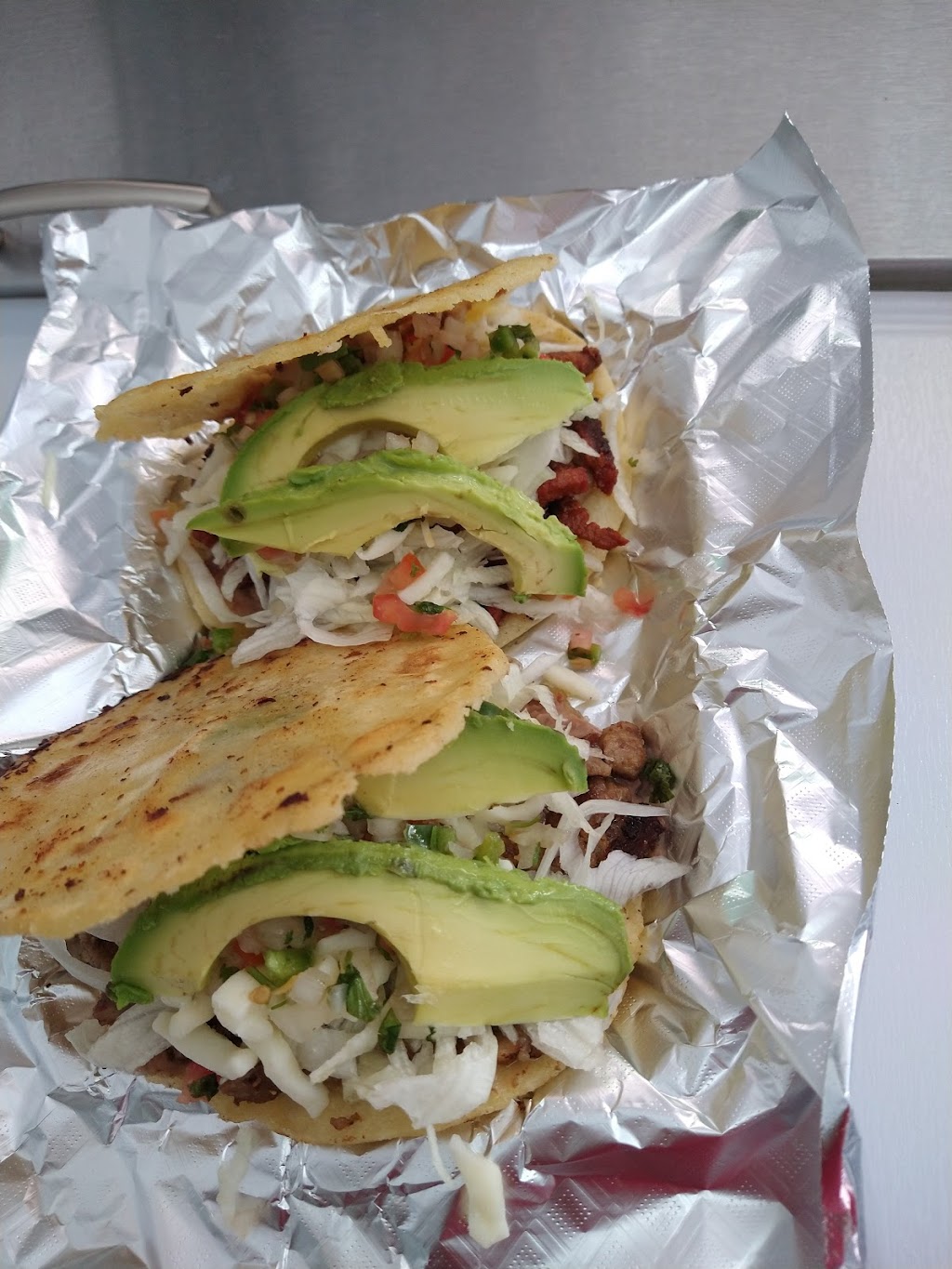 Traila la poblanita | restaurant | 4749 E Ben White Blvd, Austin, TX 78741, USA | 5127602020 OR +1 512-760-2020