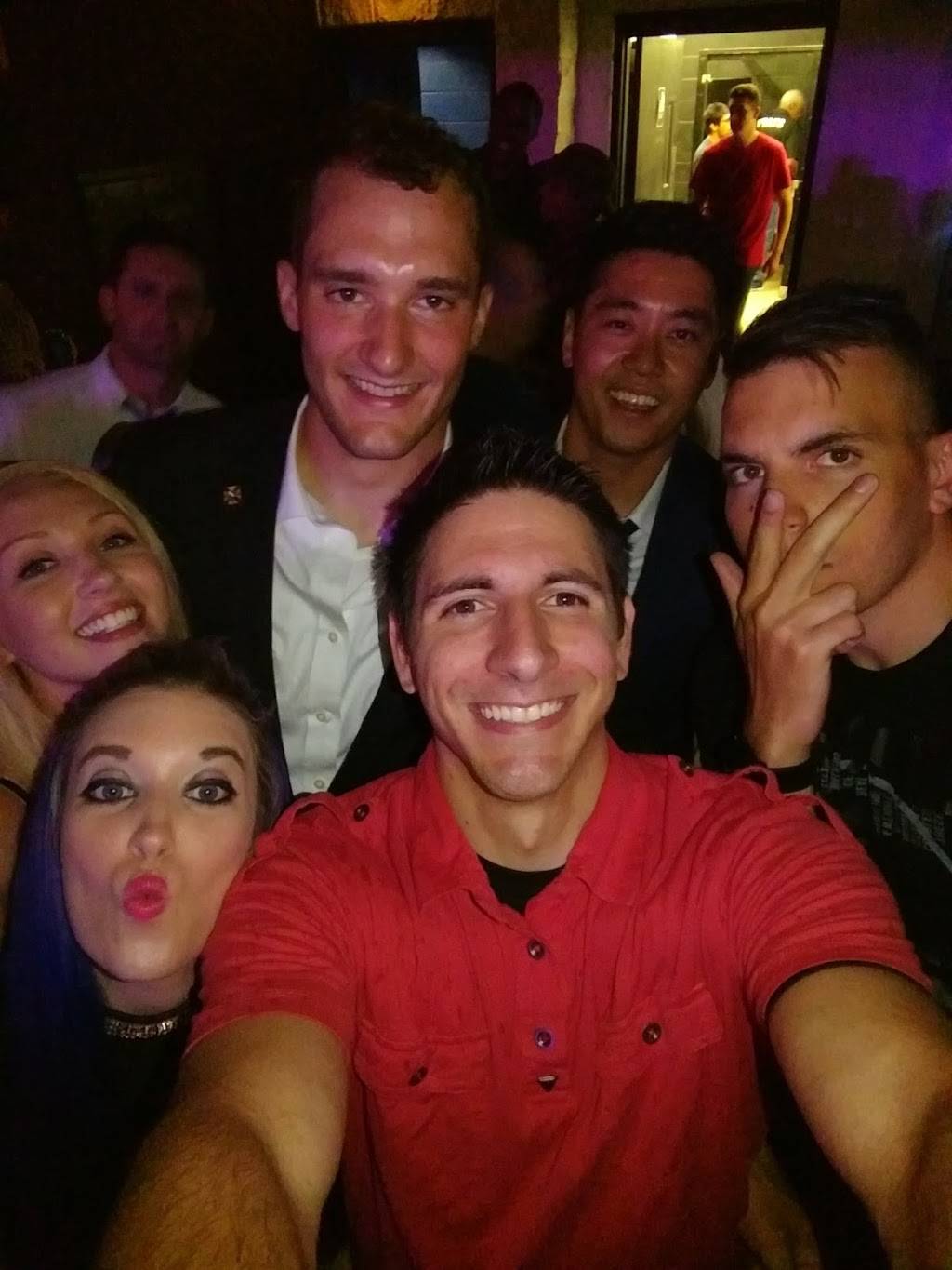 Sky Bar | restaurant | 257 Franklin St, Buffalo, NY 14202, USA | 7168533600 OR +1 716-853-3600