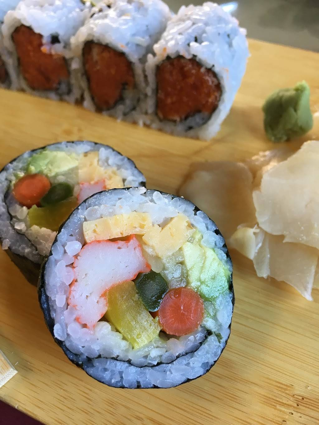 Eastern Pearl | restaurant | 290 Main St, Webster, MA 01570, USA | 5086719288 OR +1 508-671-9288