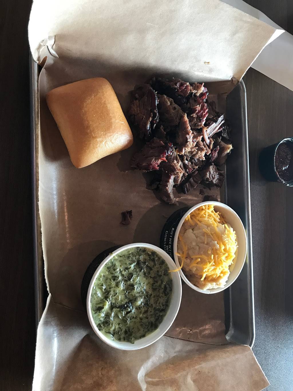 Dickeys Barbecue Pit | restaurant | 2719 Calumet Dr, Sheboygan, WI 53083, USA | 9207836789 OR +1 920-783-6789