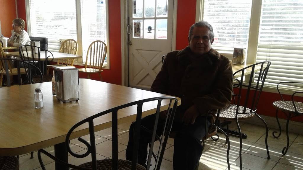 Asadas Mexican Restaurant | restaurant | 2250 E Springville Ave, Porterville, CA 93257, USA | 5597842484 OR +1 559-784-2484