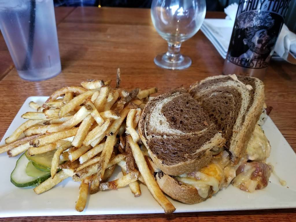 Schatzis Pub & Bier Garden of New Paltz | restaurant | 36 Main St, New Paltz, NY 12561, USA | 8452551203 OR +1 845-255-1203