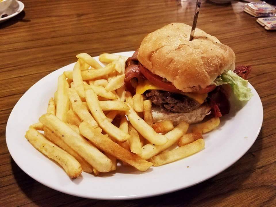 Family Tree Café | restaurant | 1/2, 129 S Bridge St, Dewitt, MI 48820, USA | 5176242280 OR +1 517-624-2280