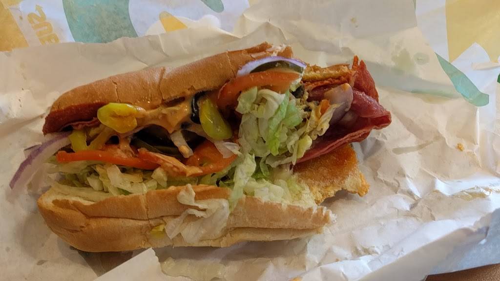Subway | restaurant | 1244 S 11th St A, Niles, MI 49120, USA | 2696847820 OR +1 269-684-7820