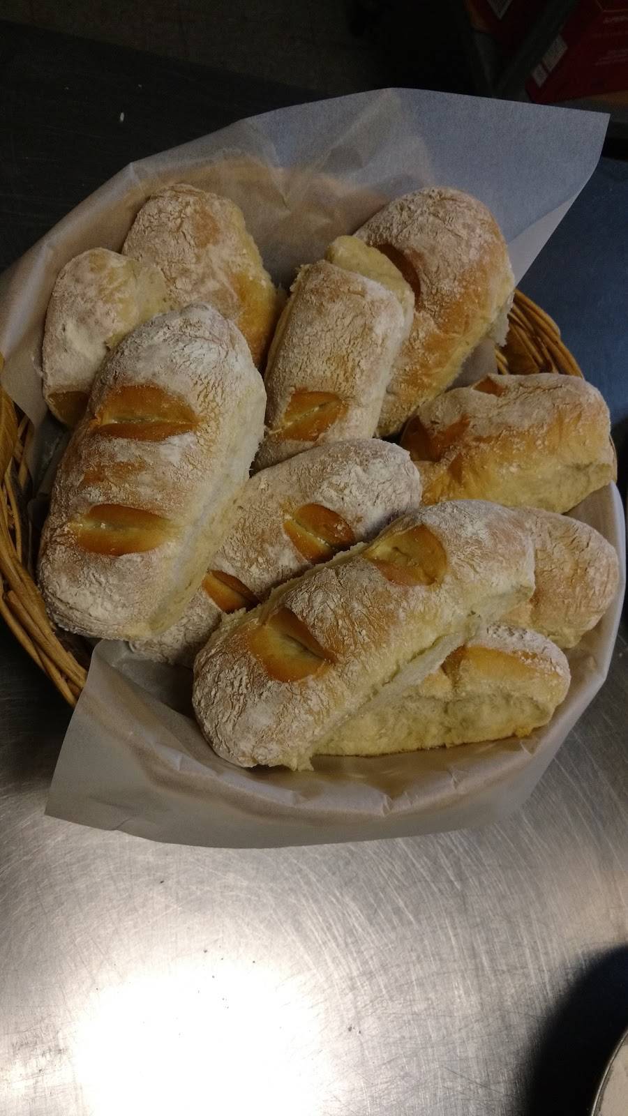 Bakery El Quetzal | restaurant | 2011 Lawrence Ave W #9, York, ON M9N 3V3, Canada | 4162454982 OR +1 416-245-4982