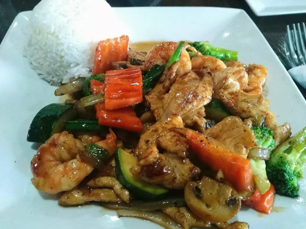 Island Pho | restaurant | 111 Longview Plaza Driveway, St Simons, GA 31522, USA | 9122684081 OR +1 912-268-4081