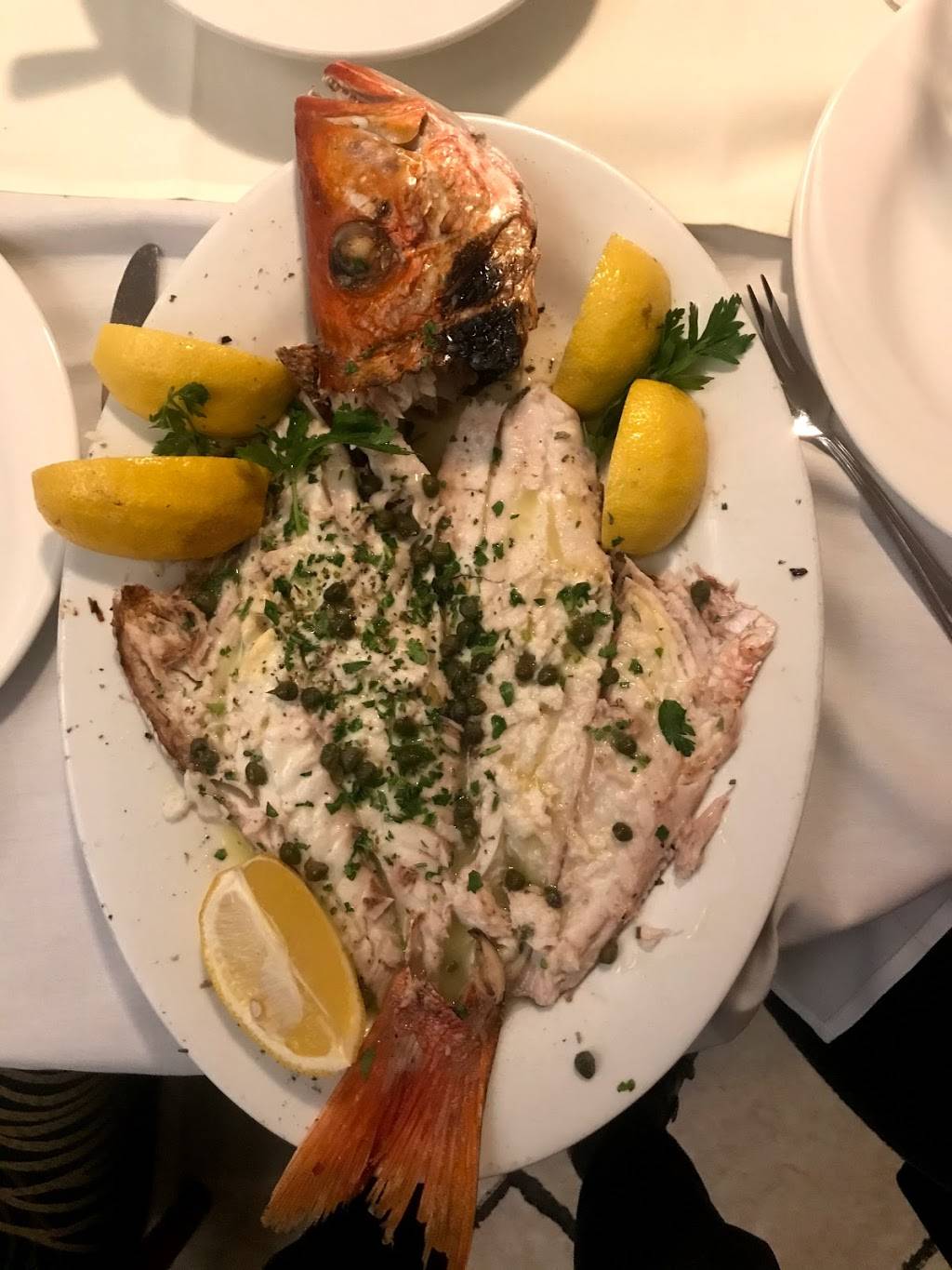 Elounda | restaurant | 1818 Boulevard de la Côte-Vertu, Saint-Laurent, QC H4L 2A6, Canada | 5143314040 OR +1 514-331-4040