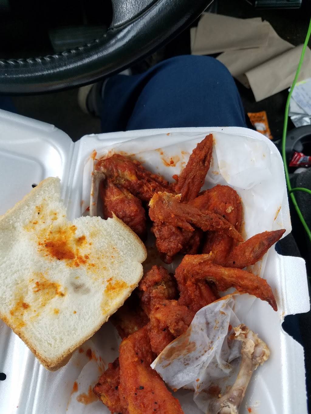 Wings R King | restaurant | 4317, 3833 E Lake Blvd, Birmingham, AL 35217, USA | 2058410303 OR +1 205-841-0303