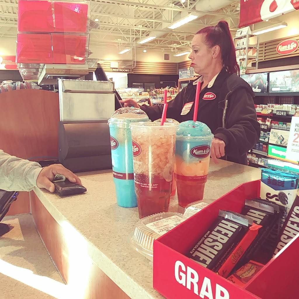 Kum & Go | meal takeaway | 2588 Airport Rd, Colorado Springs, CO 80910, USA | 7194344749 OR +1 719-434-4749