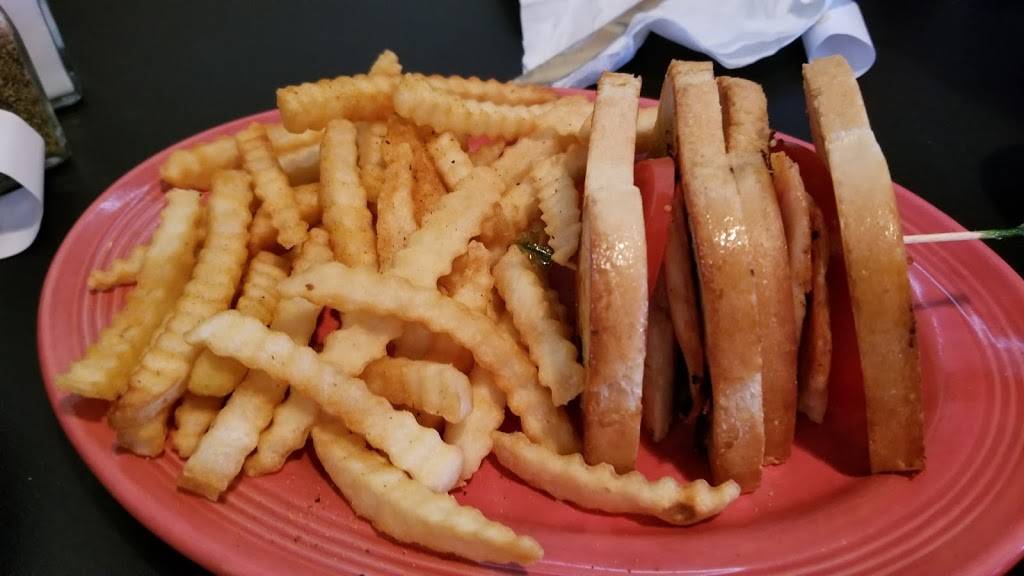 Sports Page Bar & Grill | restaurant | 1802 W 2nd Ave, Indianola, IA 50125, USA | 5159615771 OR +1 515-961-5771