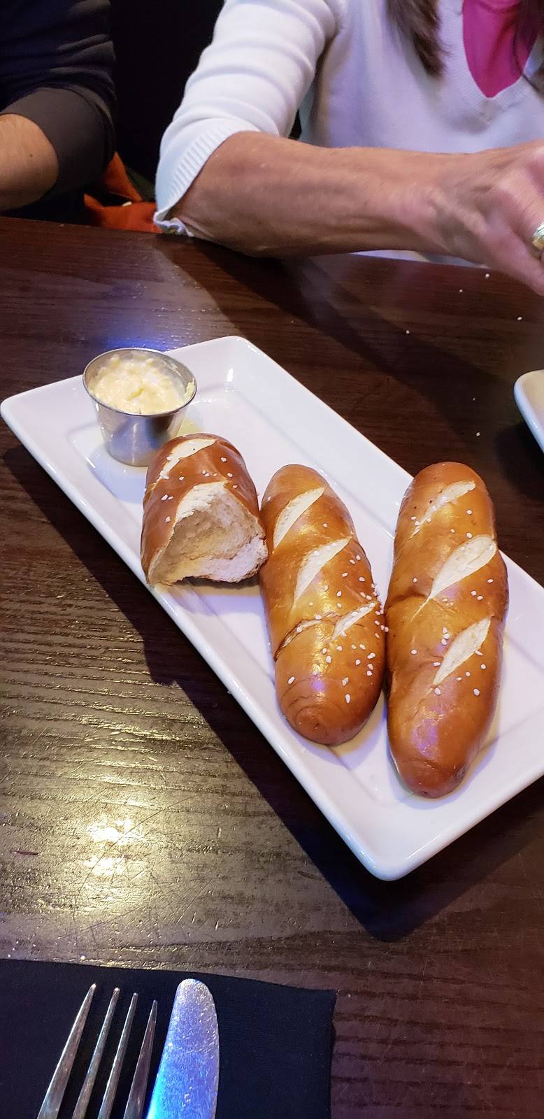 Blu Alehouse | restaurant | 92 NJ-23, Riverdale, NJ 07457, USA | 9738314258 OR +1 973-831-4258