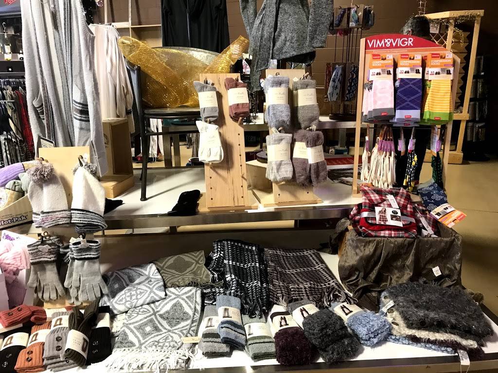 Blossoms Cheese Store | cafe | 220 Bohemia Dr, Denmark, WI 54208, USA | 9208632397 OR +1 920-863-2397