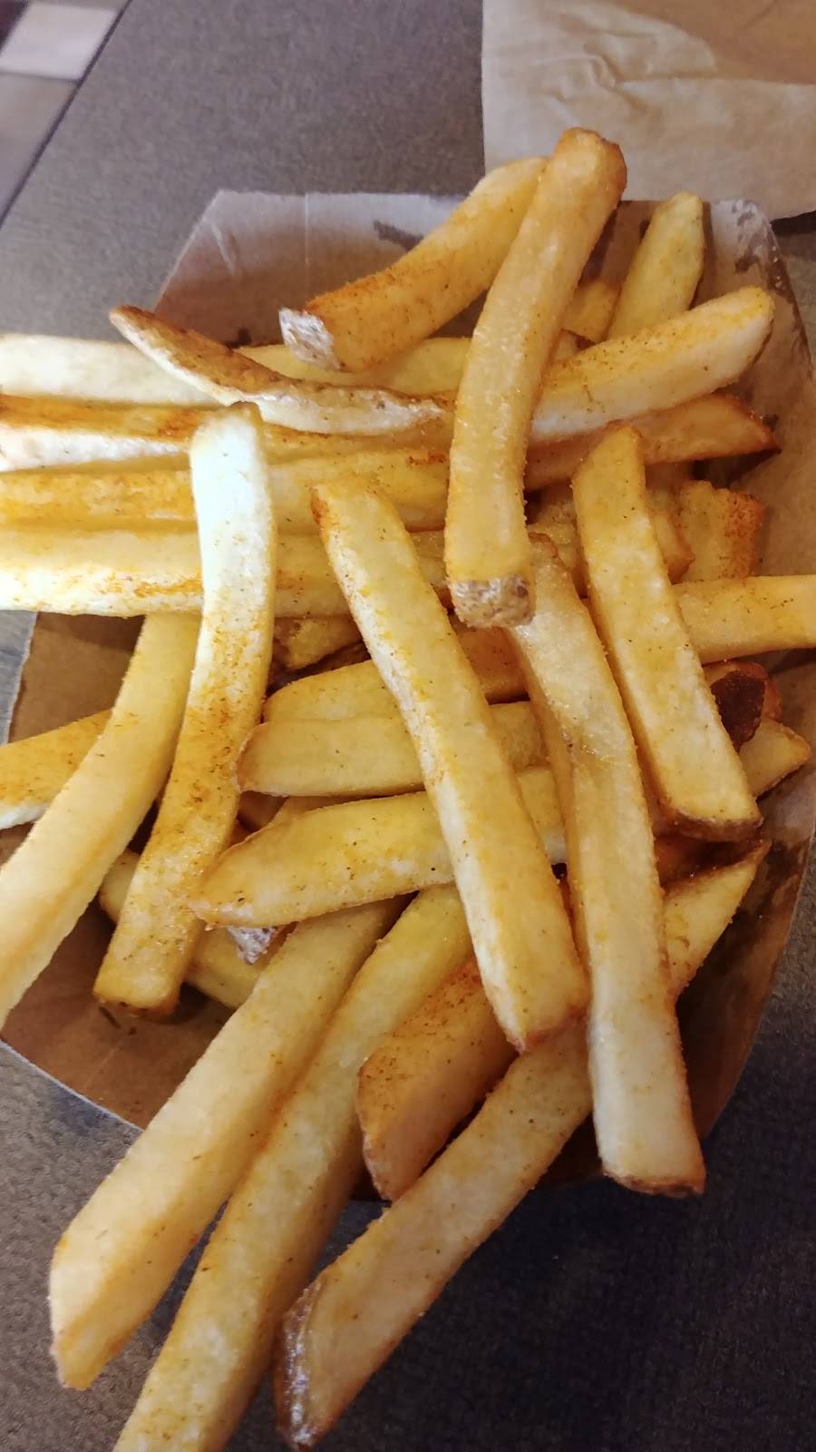 PepperJax Grill | restaurant | 6719 University Ave, Cedar Falls, IA 50613, USA | 3192666180 OR +1 319-266-6180