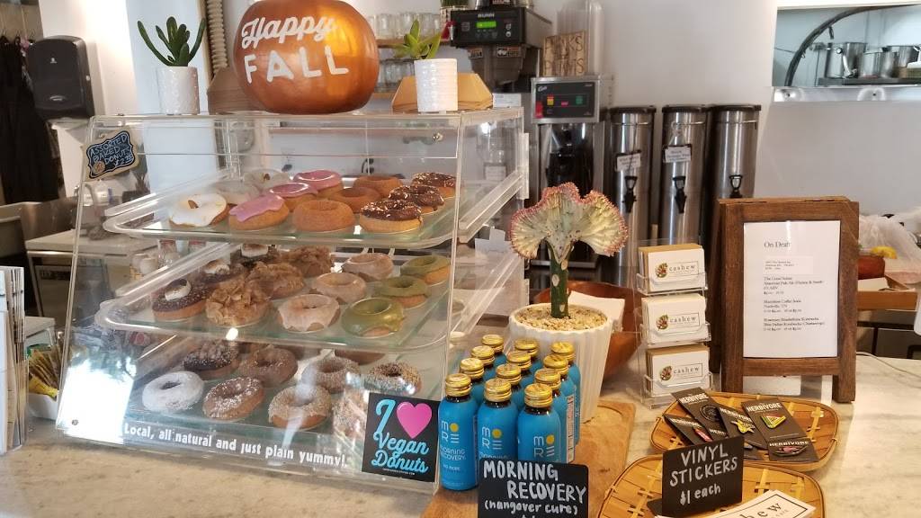 Cashew | restaurant | 149 River St, Chattanooga, TN 37402, USA | 4233555486 OR +1 423-355-5486