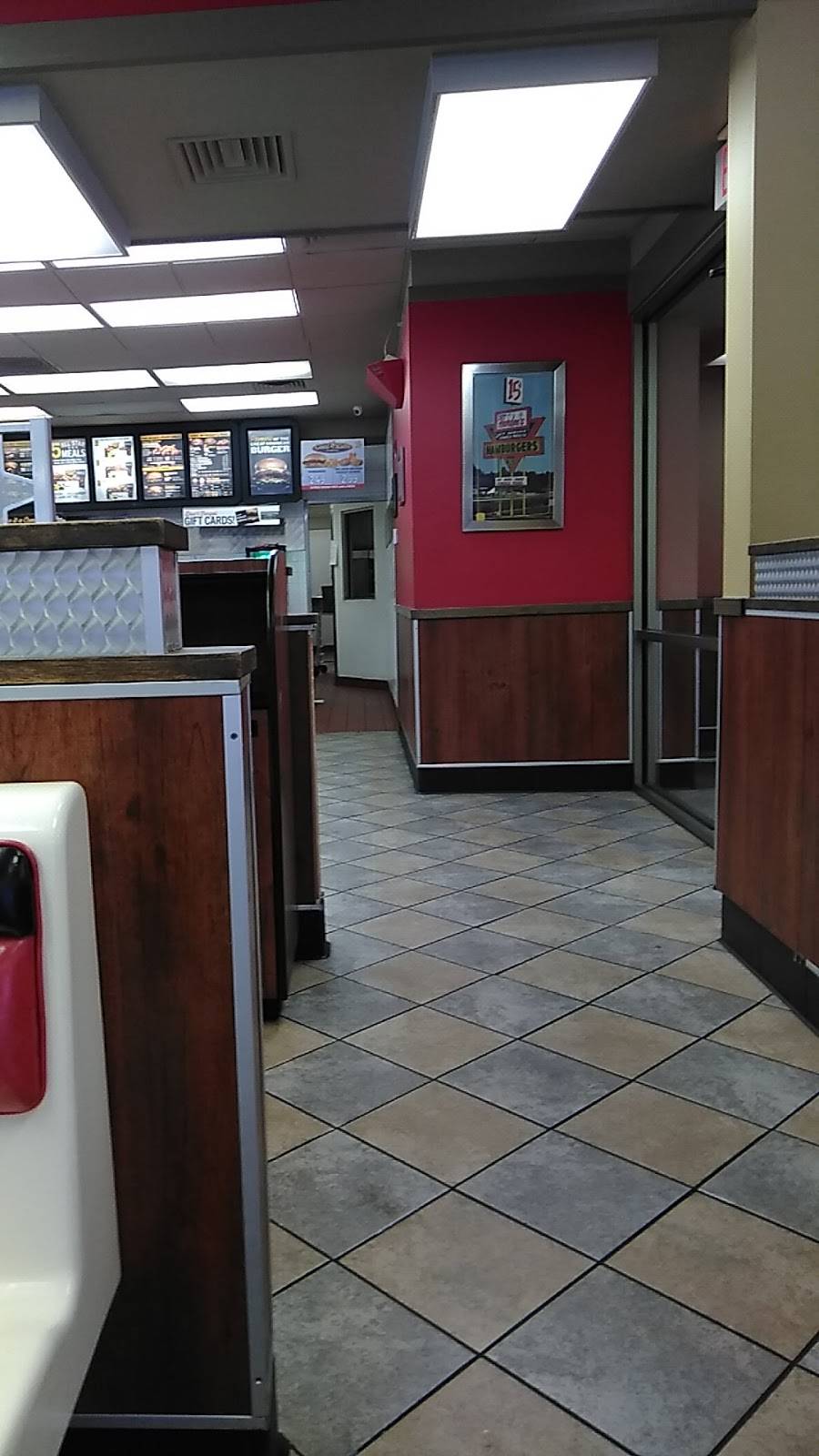 Hardees | restaurant | 15 W Fairchild St, Danville, IL 61832, USA | 2174311171 OR +1 217-431-1171