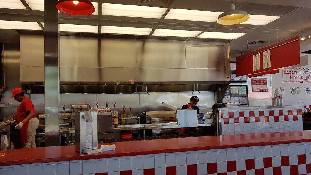 Five Guys | meal takeaway | 7041 Youree Dr, Shreveport, LA 71106, USA | 3187980290 OR +1 318-798-0290