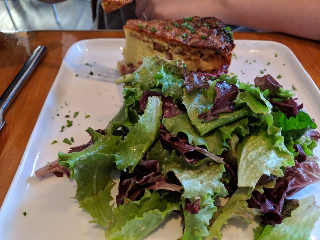 Chouquets | restaurant | 2500 Washington St, San Francisco, CA 94115, USA | 4153590075 OR +1 415-359-0075