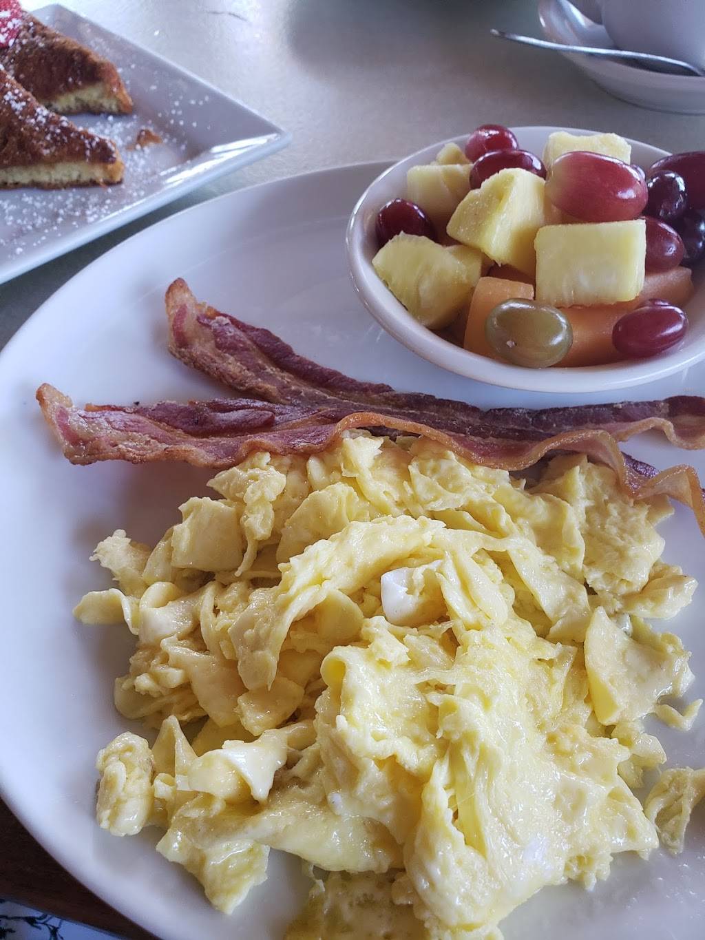 Corner Bistro | cafe | 6720 San Fernando Rd, Glendale, CA 91201, USA | 8182910015 OR +1 818-291-0015